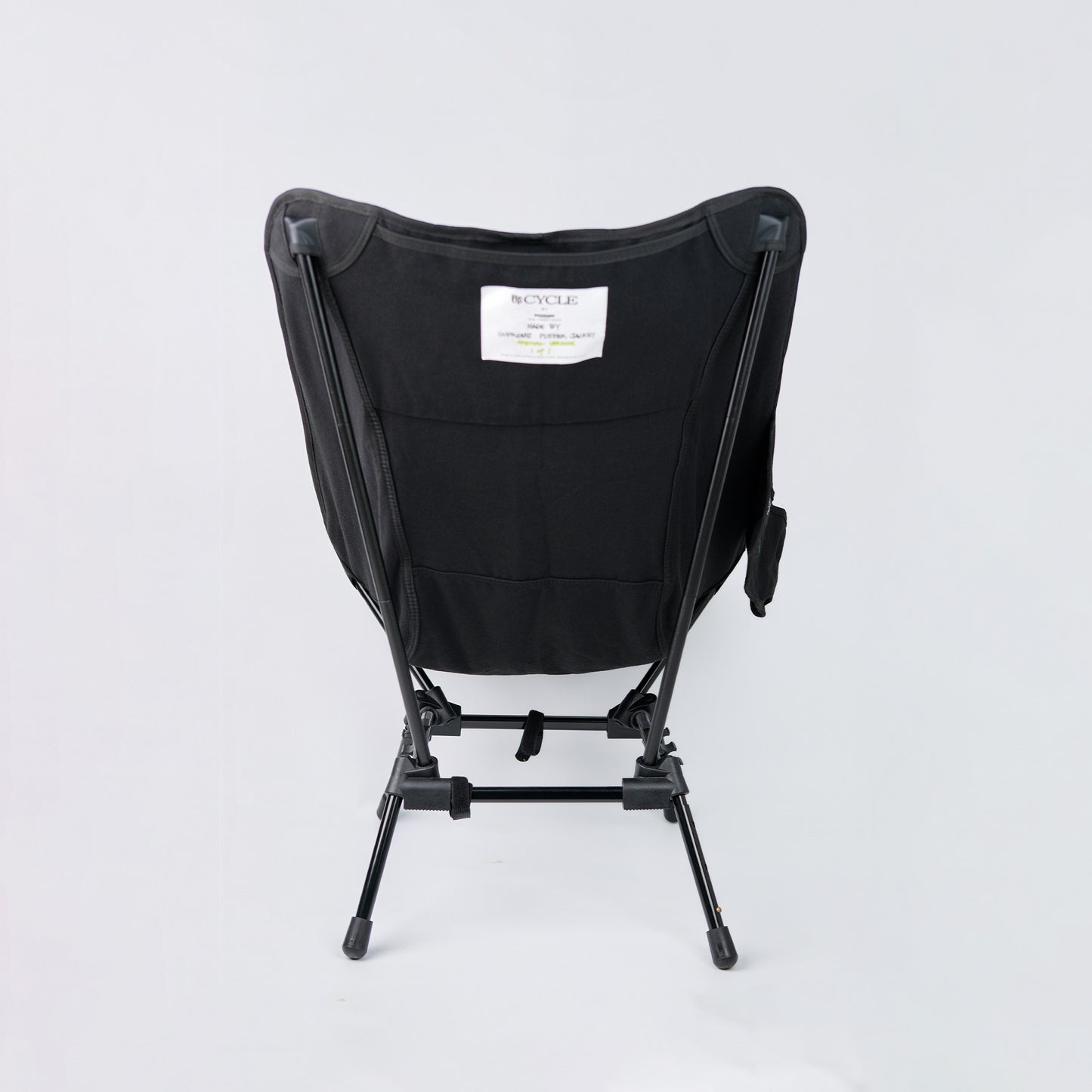 RE-FRAME CHAIRS 坐具 01