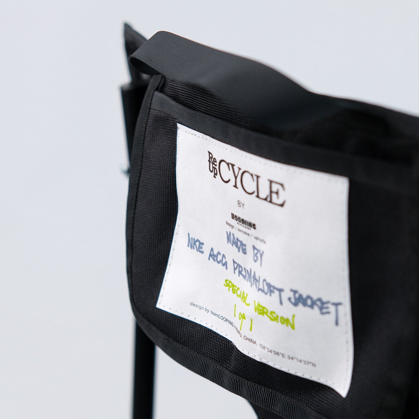 RE-FRAME CHAIRS 坐具 03