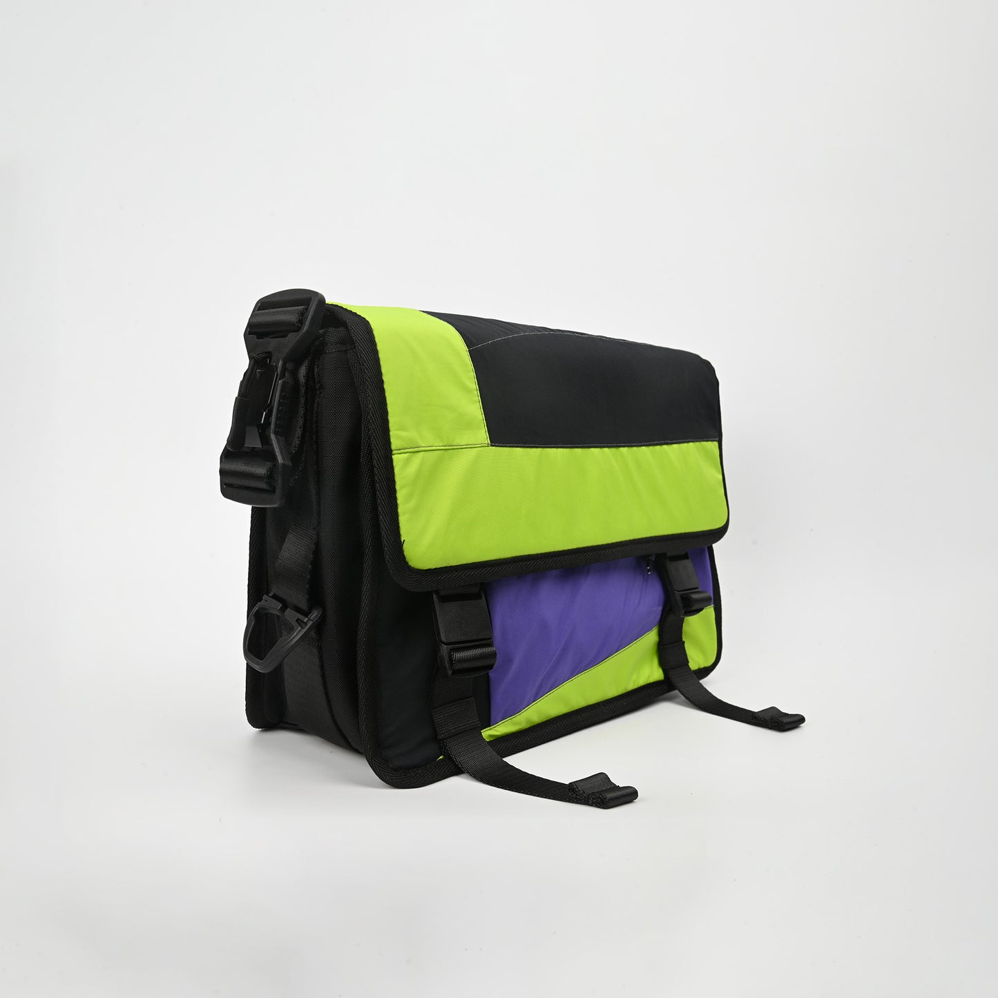 Messenger Bag 042